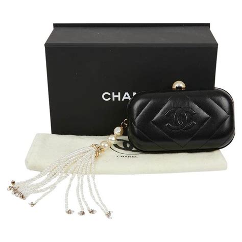 cluch chanel|Chanel vintage clutch.